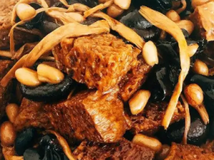 �׾�ʹŮʿ�ٳԶ����� ������Ӫ����ֵ����