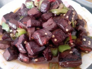 Ů�˲�����Ѫ��ʲô�� Ů�˲�����Ѫ�ķ���