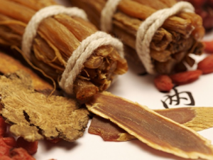 ���Ӿ������Щ��ҩ������ ��β��ֱܷ����