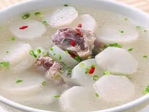 4��������ʳӰ�����˯��