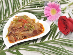 ţ�޵�Ӫ���ɷ���ʳ�Ƽ�ֵ