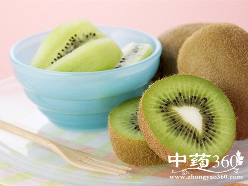 <a href='https://www.zhongyao360.com/z/mihoutao/' target='_blank'>猕猴桃</a>的功效 男人吃猕猴桃好不好