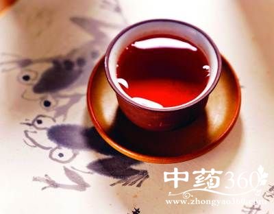 夏天喝饮料不宜过度贪凉