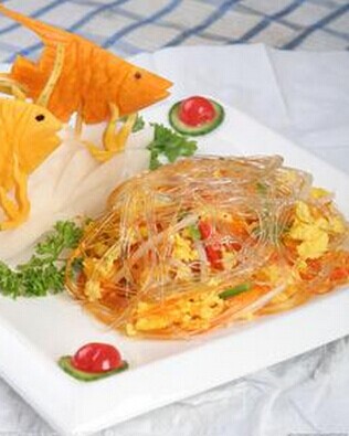 人造鱼翅,假鱼翅变身记二十元成本千元销售