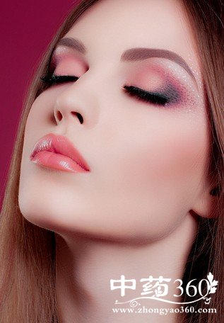 唇部化妆,完美唇妆diy女人必不可少的“武器”