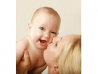 新生儿护理 6种人不宜亲吻新生小宝宝