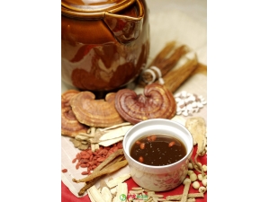 �и���С�� ʮ���г�ҩ������