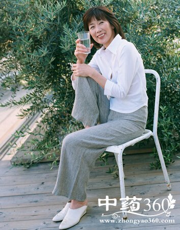 手脚冰冷怎么办,更年期手脚冰冷怎么办?