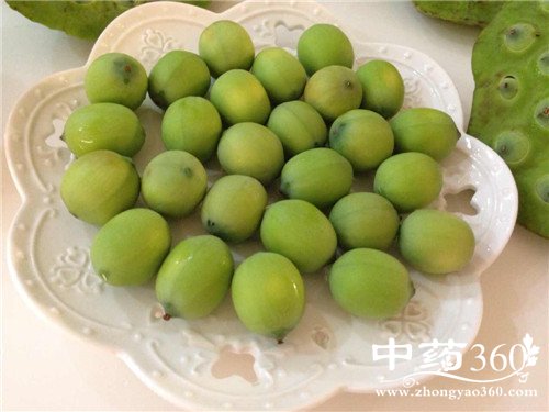 莲子泡水喝的注意事项 莲子泡水的禁忌