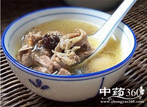 鸽子汤的做法与功效 清炖鸽子汤家常做法(2)