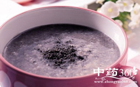 脱发吃什么食疗方 脱发的原因有哪些 脱发如何治疗