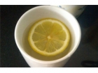 柠檬片泡水的作用 柠檬水你肯定不知道的四大用处