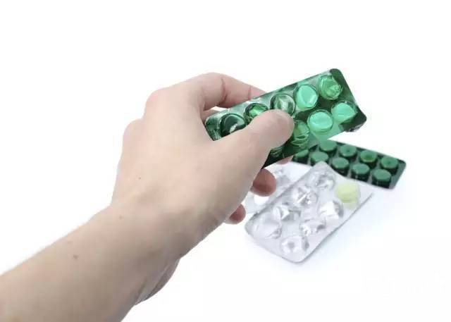 这些药千万不能混在一起吃,会要命!