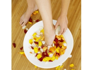 用橙子皮泡脚有什么好处