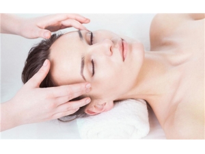 Ů�˲�ͬ����׶ε��۲��������� ����֪����