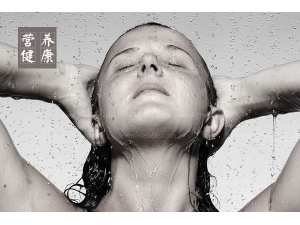 ˯ǰϴͷ�ò��� ���˯ǰϴͷ��Ӱ�죡