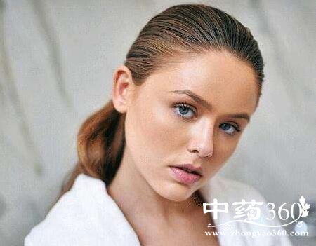 用牛奶天天洗脸真的好?