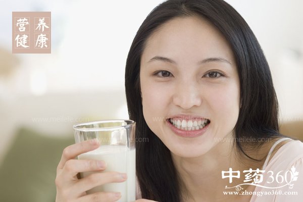 shuiqianheniunaijianfei