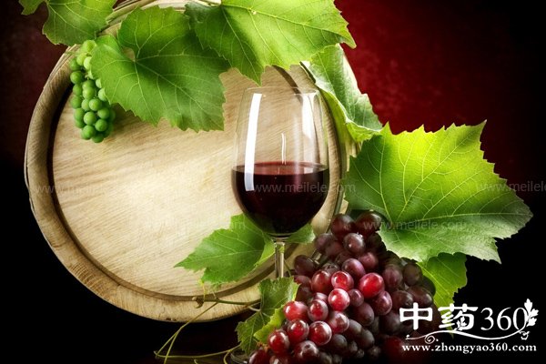 干红葡萄酒的功效有哪些 干红葡萄酒功效与作