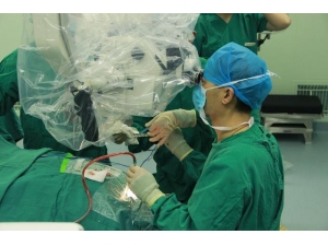 2꺢ͯ԰ ҽ8СʱΪг