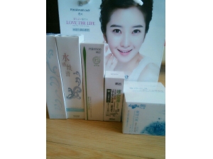 Ƥ��������ϸ�� �������ױ�ʪ��������