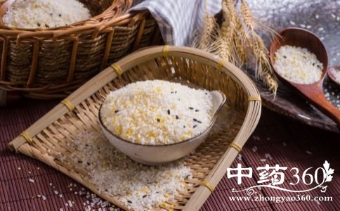 女人吃什么能变年轻 女人怎么吃可以保持年轻 女人保持容颜吃什么