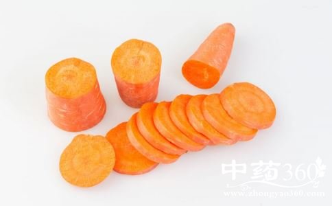 女人吃什么能变年轻 女人怎么吃可以保持年轻 女人保持容颜吃什么