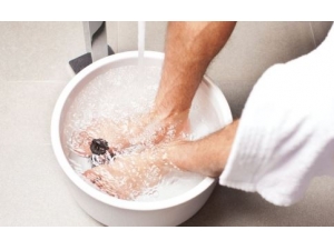 10��ƫ�����Ƹ�ð����