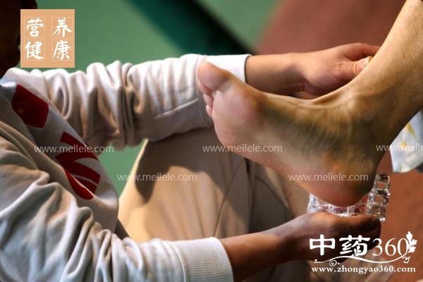 jiroulashangzenmeban 