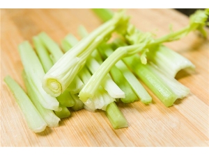 ר�ҽ�����Ѫѹ�ߵ��˳�ʲôʳ���