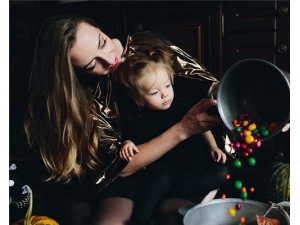 ����ж���˿�ӵ���� �и����Գ���˿����