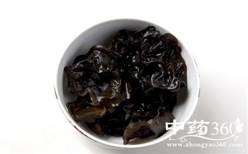 木耳不能和什么一起吃 木耳有什么功效 夏季木耳怎么吃