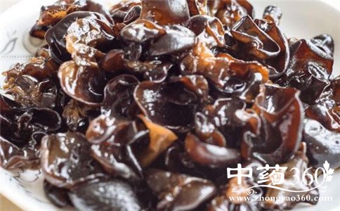 木耳不能和什么一起吃 木耳有什么功效 夏季木耳怎么吃