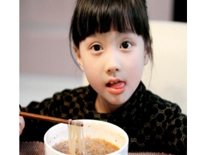 ����С��ʳ������?��˿С����