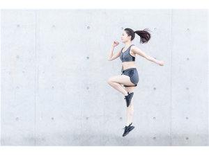 �纮���Ե�ƫ�� �纮���Ե����Ʒ���