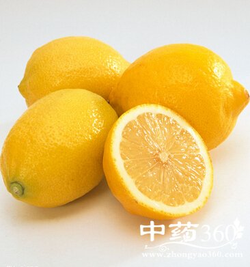 下午茶吃什么,自制健康水果红茶滋润又养生