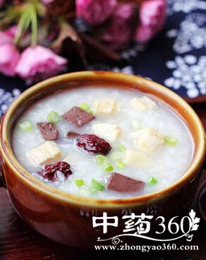 冬季养生粥,核桃羊肉粥可御寒