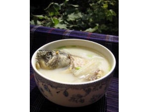 美容养颜汤?苹果瘦肉生鱼汤