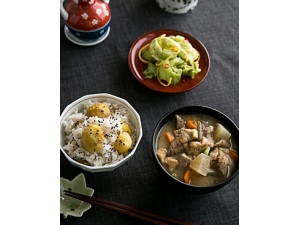 ���ʷ���?8��Ӫ�������ļ�������