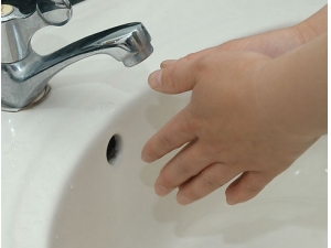 �����������ľŸ��ؾ� һ�𿴿���